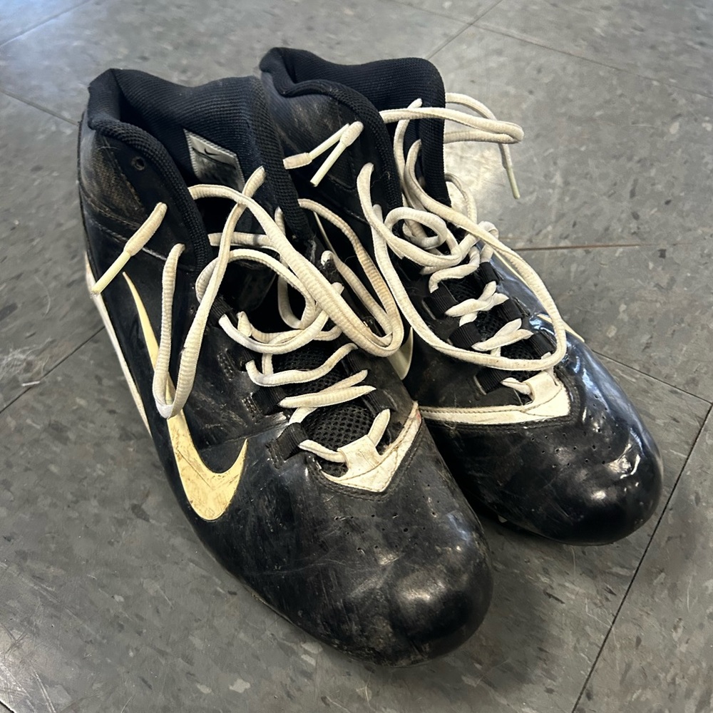 Nike baseball cleats